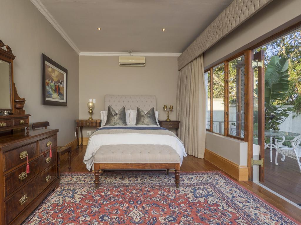 קניסנה Madison Manor Boutique Hotel מראה חיצוני תמונה